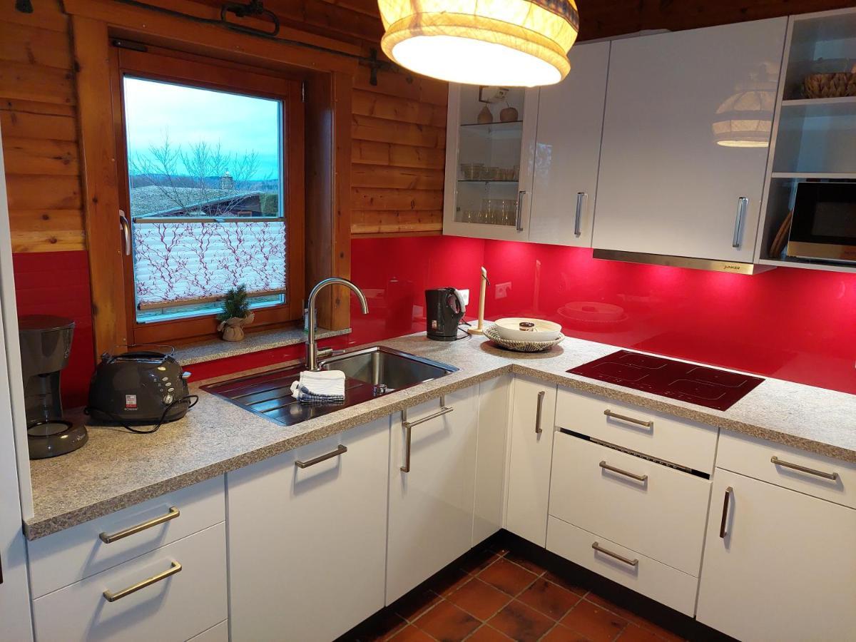 Biberchalet Und Biberbau *